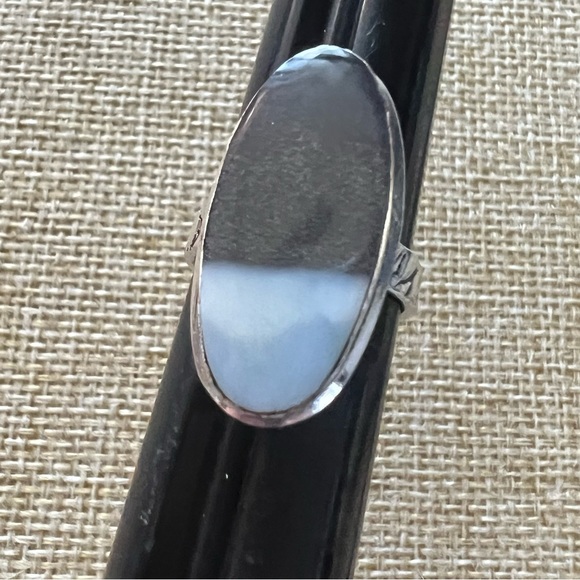 New Blue Owyhee Opal Stone Silver Overlay Ring Size 6.5 - 6.75 - Picture 4 of 4